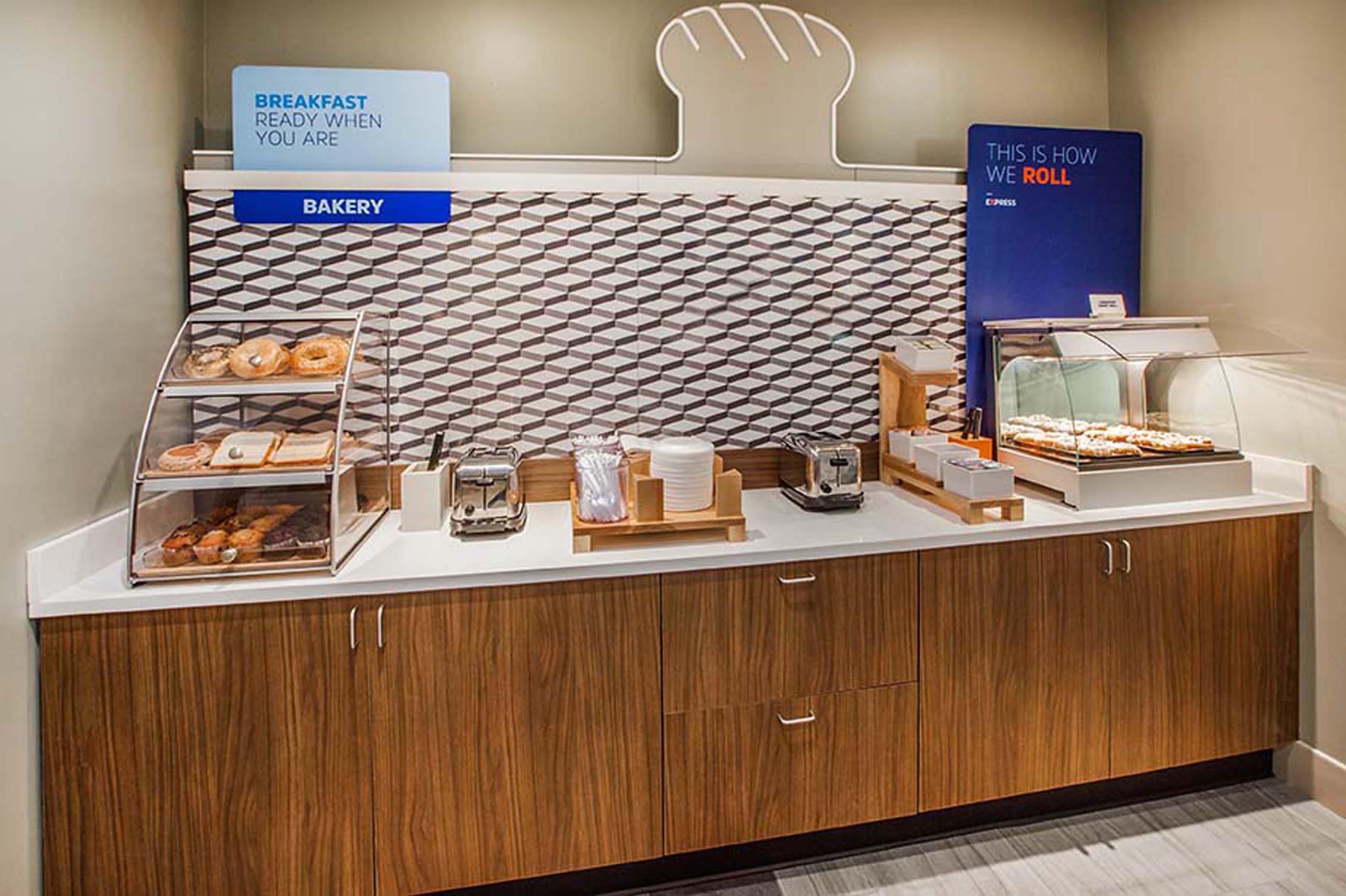 Holiday Inn Express & Suites Rapid City By Ihg Εξωτερικό φωτογραφία