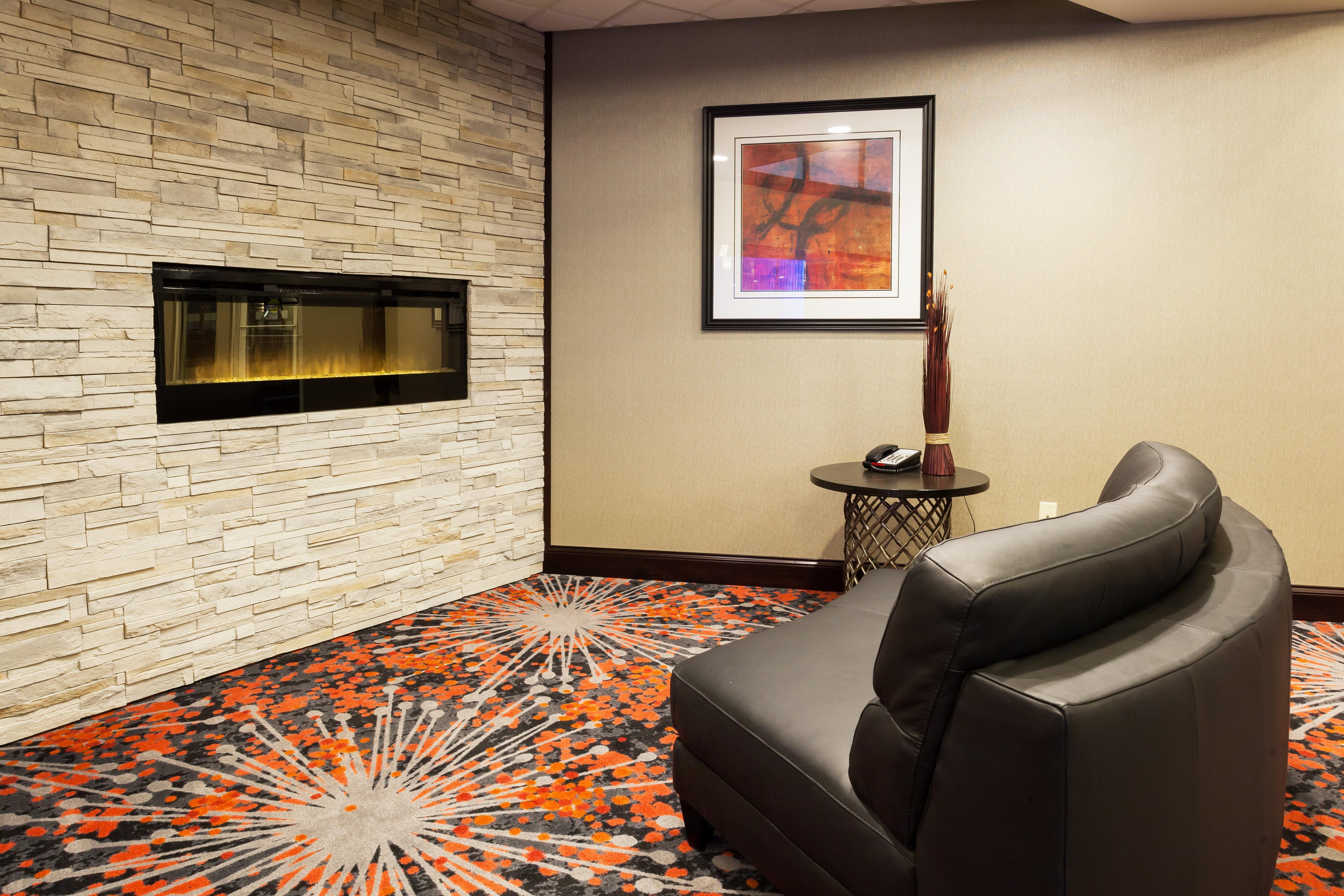 Holiday Inn Express & Suites Rapid City By Ihg Εξωτερικό φωτογραφία