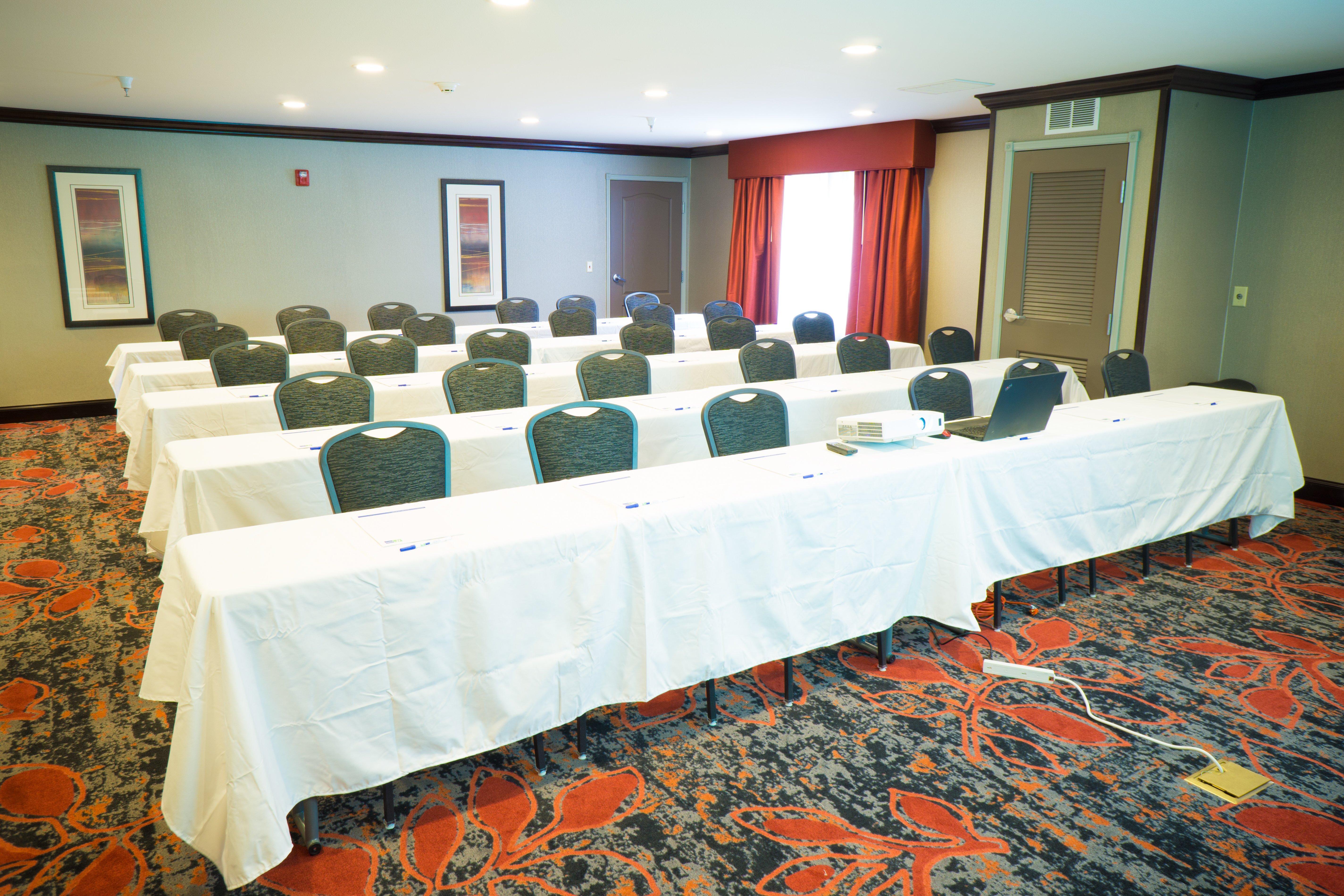 Holiday Inn Express & Suites Rapid City By Ihg Εξωτερικό φωτογραφία